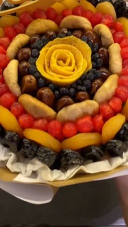 Букет із сухофруктів на шпажках #хочуврек #букетсвоїмируками #букетназаказ #їстівнібукети