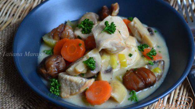 Куриное мясо с морковью и каштанами