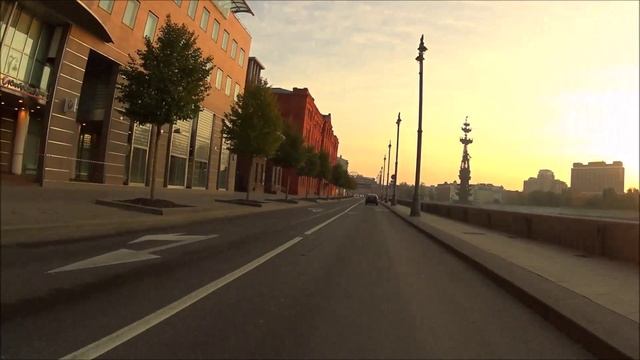 Октябрьский московский рассвет