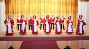 Народный ансамбль песни и танца "Барвинок" - Девушка солдат