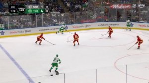 Maple Leafs' Auston Matthews Scores Two Quick Power-Play Goals To Extend Lead