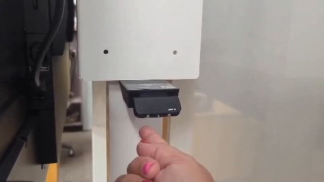 Smart Display Height Adjustments смотреть онлайн