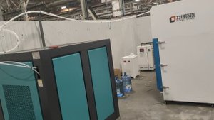 Станок для лазерной резки металла со сменными столами и кабинетной защитой