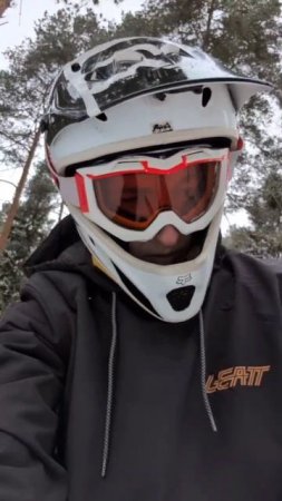 Девушки на велосипедах или... 😈

#VeloSklad_shorts