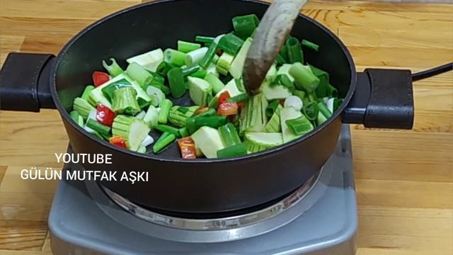 TAZE SOĞAN VE KABAĞIN UYUMU SİZİ ÇOK ŞAŞIRTACAK HAFİF VE DOYURUCU TARİF 🤤 смотреть онлайн