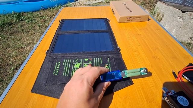 ALLPOWERS 5V 10W Solar Charger hordozható napelemes töltő