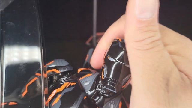 Hot Toys Avengers Infinity War Neon Tech Iron Man 4.0 смотреть онлайн