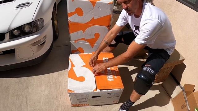 Unboxed “Fifteen52 wheels and my Pro model Boneless pads” смотреть онлайн