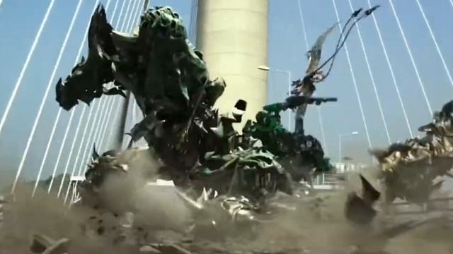 All right, we're gonna hold the line, then block the bridge! - Movie CLIP HD смотреть онлайн