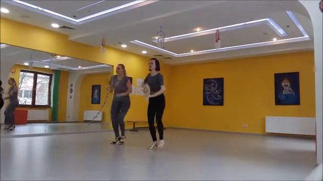 Shakira feat. Maluma  Chantaje /  Salsa lady style смотреть онлайн