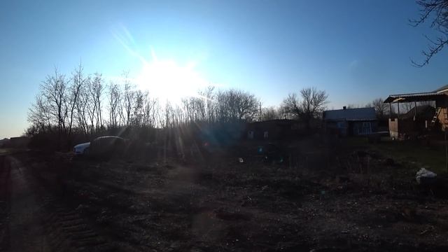 57. КУПИЛИ УСАДЬБУ, ВОССТАНАВЛИВАЕМ! Ставим забор. смотреть онлайн