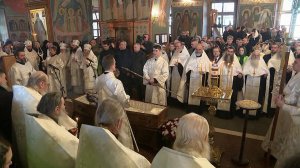 В храме Оптиной Пустыни простились со старцем Илием