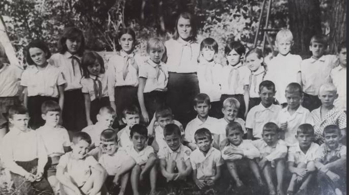 Лето 1971г. Пионерский лагерь ЛАСТОЧКА в Балаковском районе Саратовской области.
