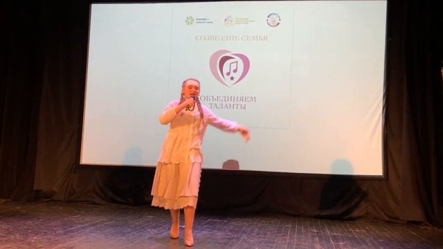 Тараненко Олеся 12 лет поёт песню «Ах, мамочка» смотреть онлайн