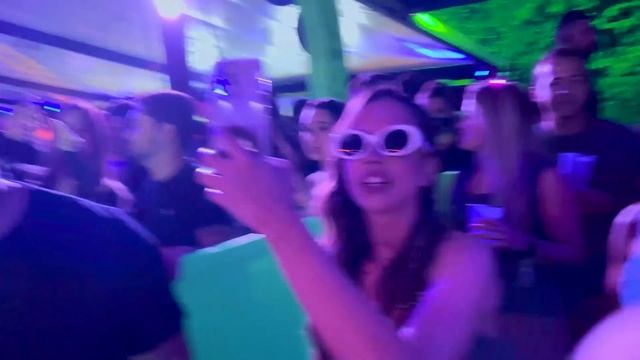 INVADIMOS O PALCO DO SHOW DO ZE FELIPE EM BH!! смотреть онлайн