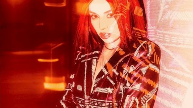 Ava max- Diamonds and dance flowers (snippet almost full song) смотреть онлайн