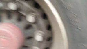 Как поднять ось прицепа, если нет домкрата?