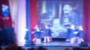 Детский ансамбль танца "Созвездие"
Танцевальная композиция "А река течет..."