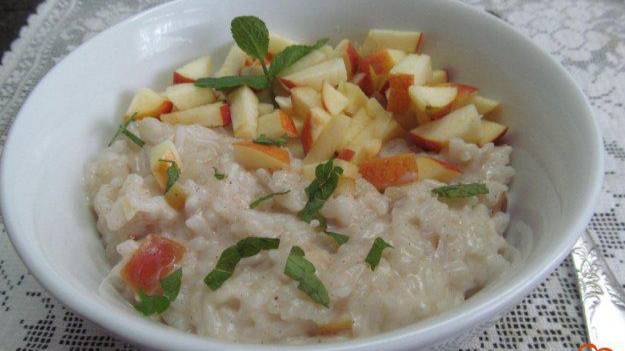 Рисовая каша с сыром янтарь и яблоком