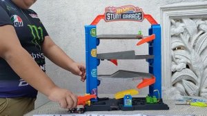 Unboxing Hot Wheels Stunt Garage 🛞🔥