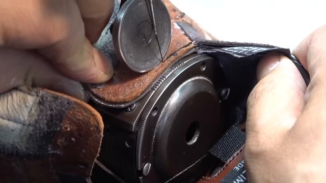 Старейшая фабрика обуви ручной работы. Процесс изготовления кожаных походных ботинок смотреть онлайн