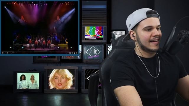 Madonna Reaction (I'm Going Bananas, La Isla Bonita, Holiday)| Dereck Reacts смотреть онлайн