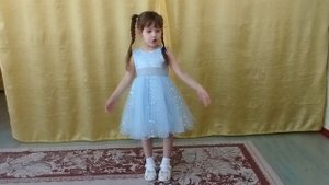 Крутикова Алена, 4 года Кс. Валаханович " Мама выбрала меня"