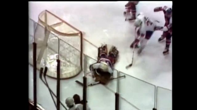 Hockey, Canada Cup 1984, Canada Vs USA Round Robin. (mus. Jeremy Blake – Stardrive).