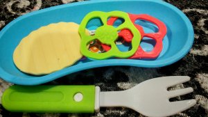 готовим детскую еду в посудке, детские игры, игрушечная посуда и еда