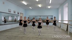 Урок танца 2 класс.Преподаватель: Пугачева Д.А. 
концертмейстер: Киселева О.Н.