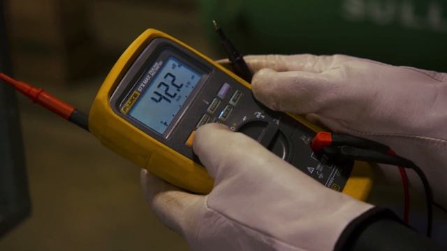 Fluke 87V MAX 全新上市【背光按鍵】 смотреть онлайн