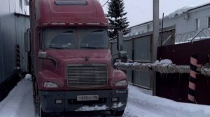 Бак салярки на землю, установил сепаратор на Freightliner Century