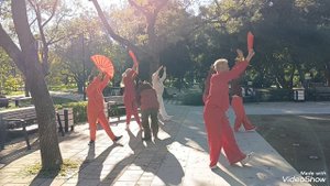 Упражнение с веером "Олень".