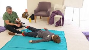 Работа с пациентом Коррекция бедра колена и стопы 1