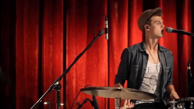 Cardinals - Is She Gone (Live at B-Town Sound) смотреть онлайн