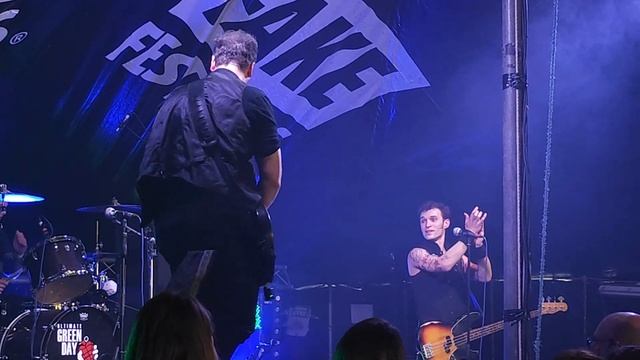 Ultimate Green Day - 'Boulevard of Broken Dreams' (Leamington Fake Festival - May 2023) смотреть онлайн