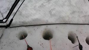 рыбалка на озере чаны , толстый карась на удочку...