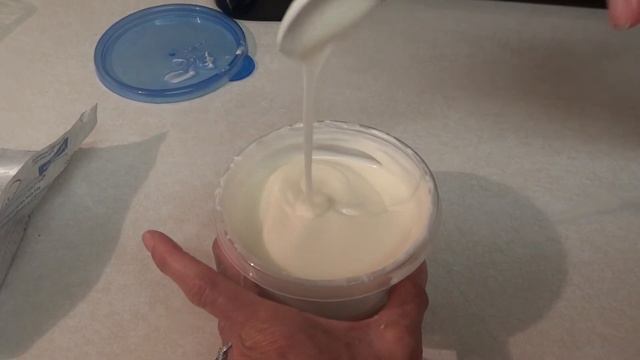 How To Make Cake Pops -Cake Pop Decorating - Melting Candy Melts Perfectly- Pt 7