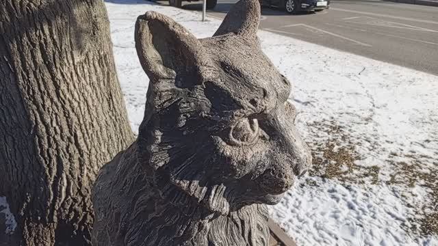 Кот учёный. Обзор жанровой скульптуры