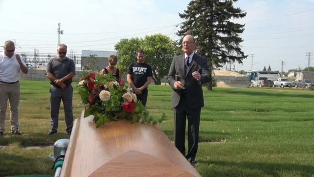 Merlin Sturby - Graveside service смотреть онлайн