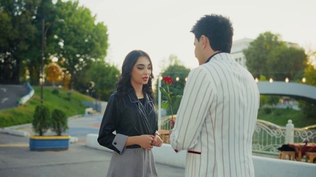 Низомчон Азимов - Зулола/ Nizomjon Azimov - Zulola (Official Music Video) смотреть онлайн