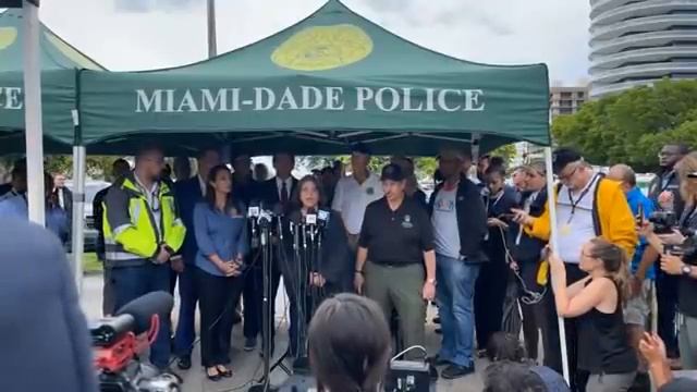 JUST IN: DeSantis Delivers Remarks Following Surfside Building Collapse In Miami смотреть онлайн