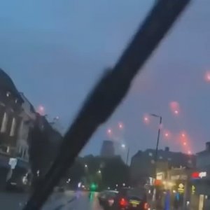 Загадочные Огни Над Лондоном