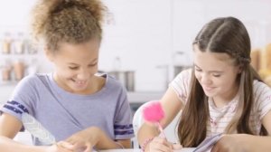 Nebulous stras - коллекция школьных принадлежностей