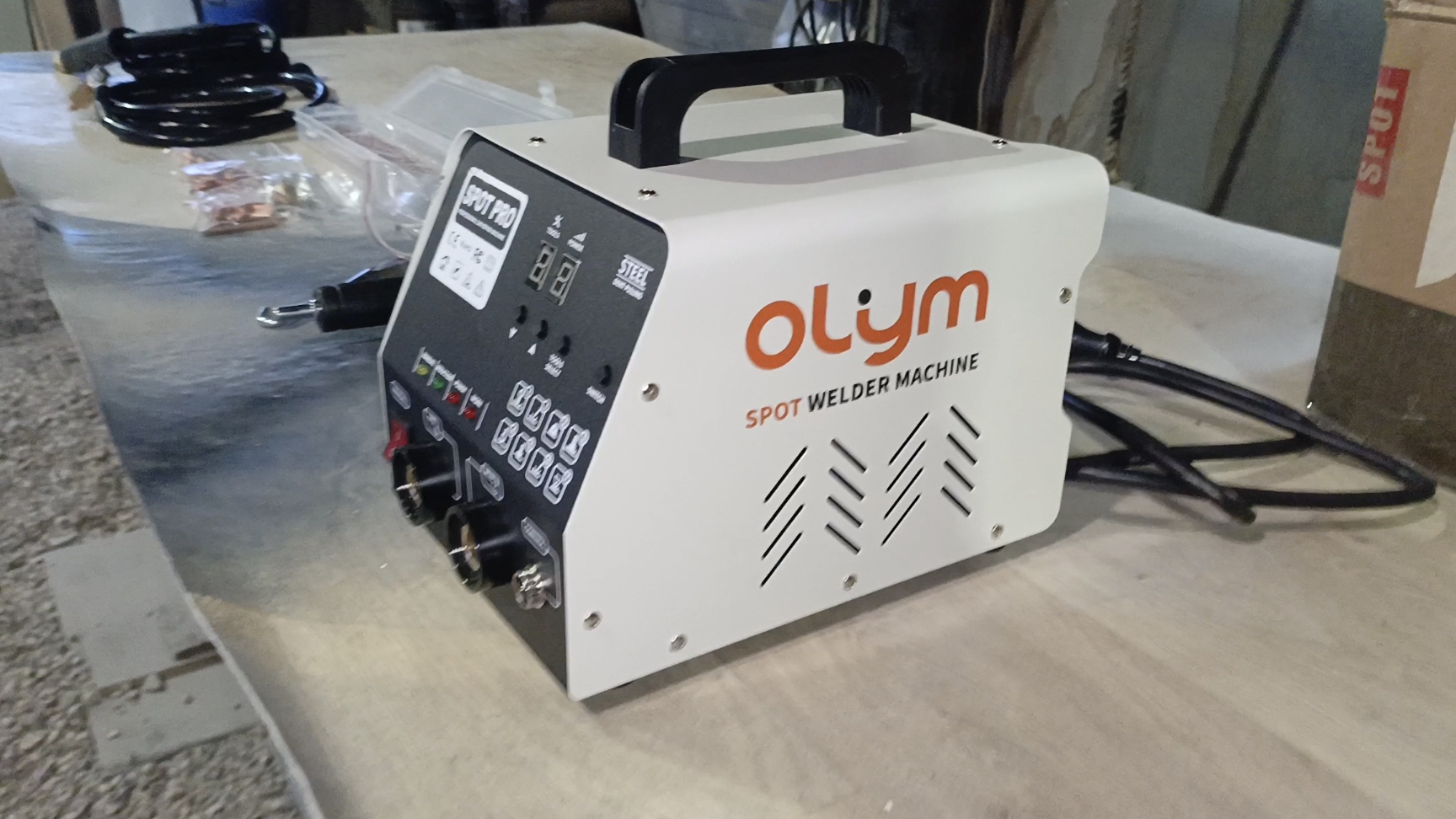 бюджетный споттер из Китая смотреть онлайн