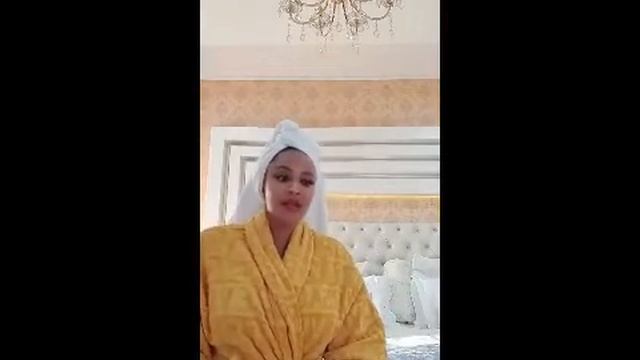 ZARI AJIDHIHIRISHA KWAMBA NI LEVEL NYINGINE/WATAPTA TAB SANA KUFUATILIA MASTAA/ Angalia mpaka Mwish смотреть онлайн