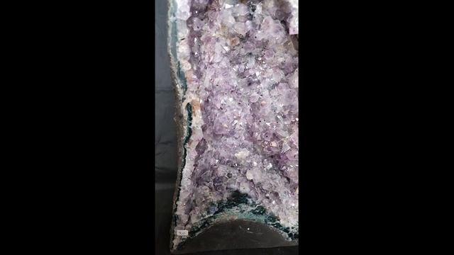 минерал Аметист жеода 13.5х19х32 см смотреть онлайн