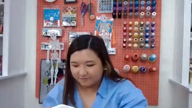 Thread Talk: 40wt Ahrora™ Glow in the Dark & 40wt Flash™ Reflective Thread смотреть онлайн