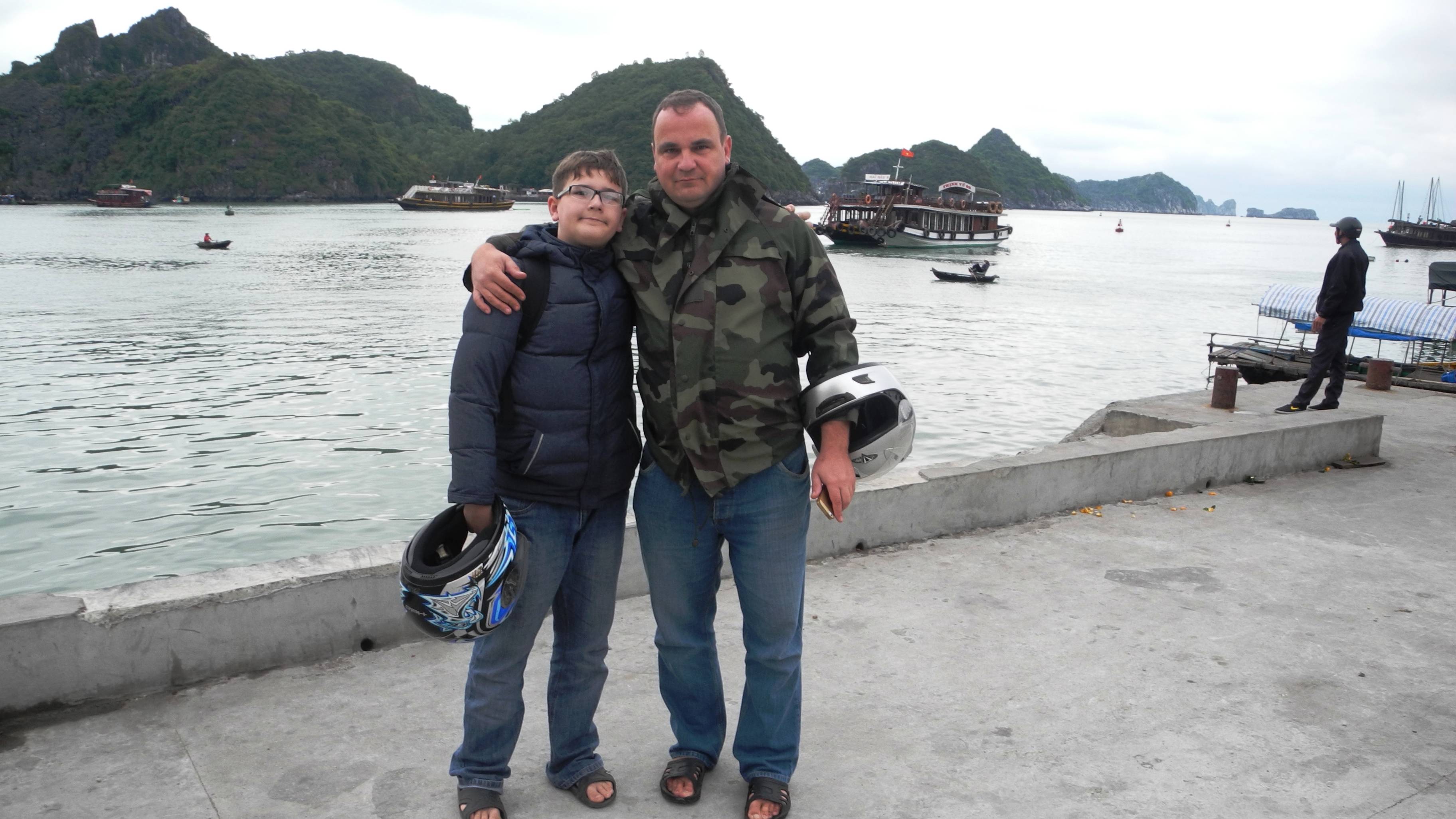 Полный ролик, с комментариями, о поездке во Вьетнам Павла и Дмитрия Тараненко смотреть онлайн