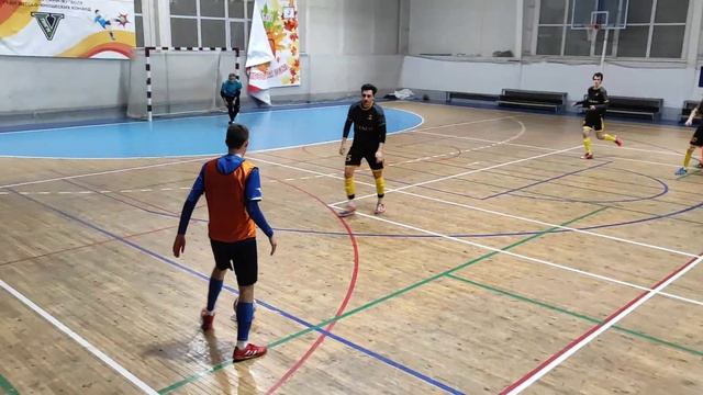 Легион - Нерка, 20-й тур. Чемпионат г. Владивостока по мини-футболу. Сезон 2023/2024 смотреть онлайн